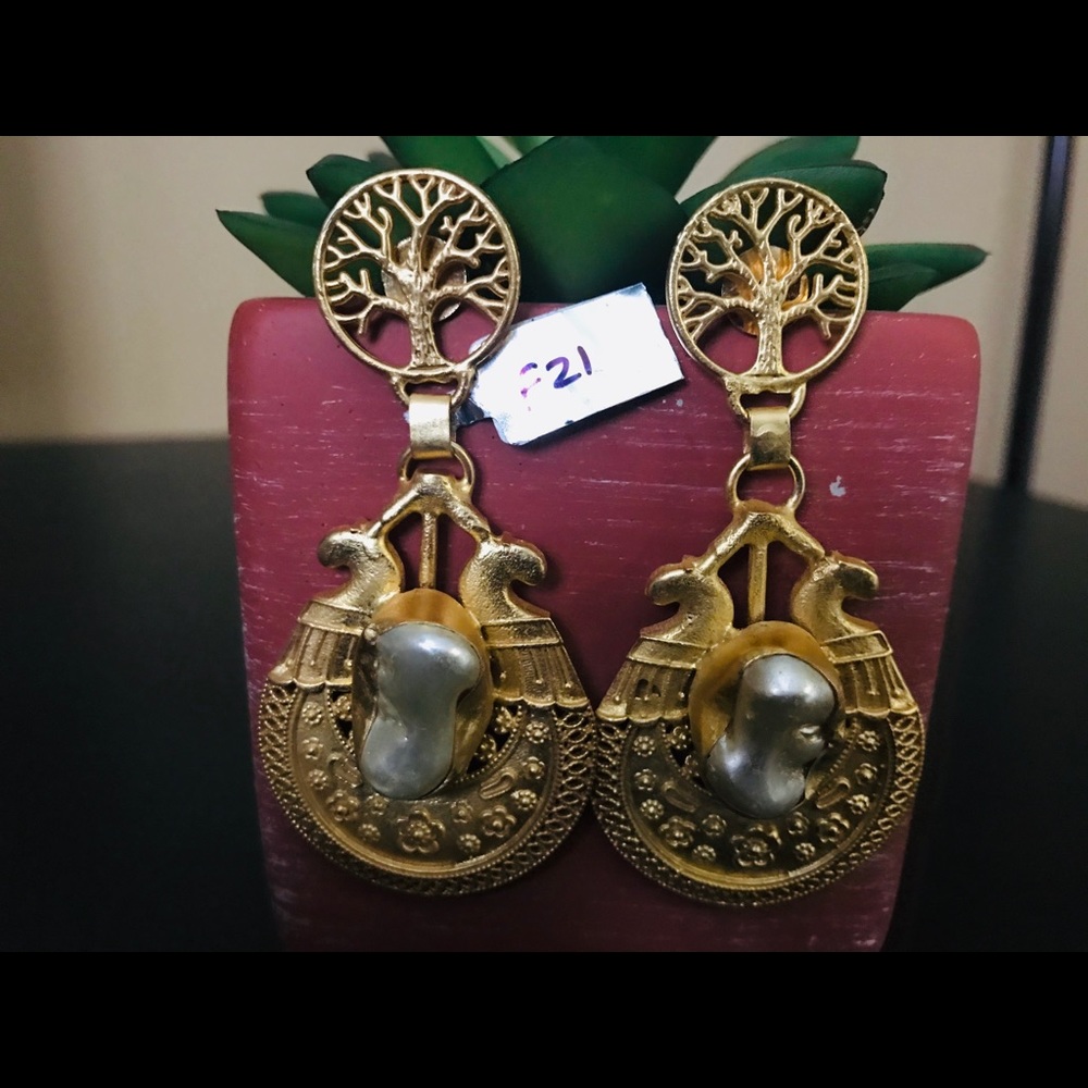 Pearl earrings - Picture 5 of 7